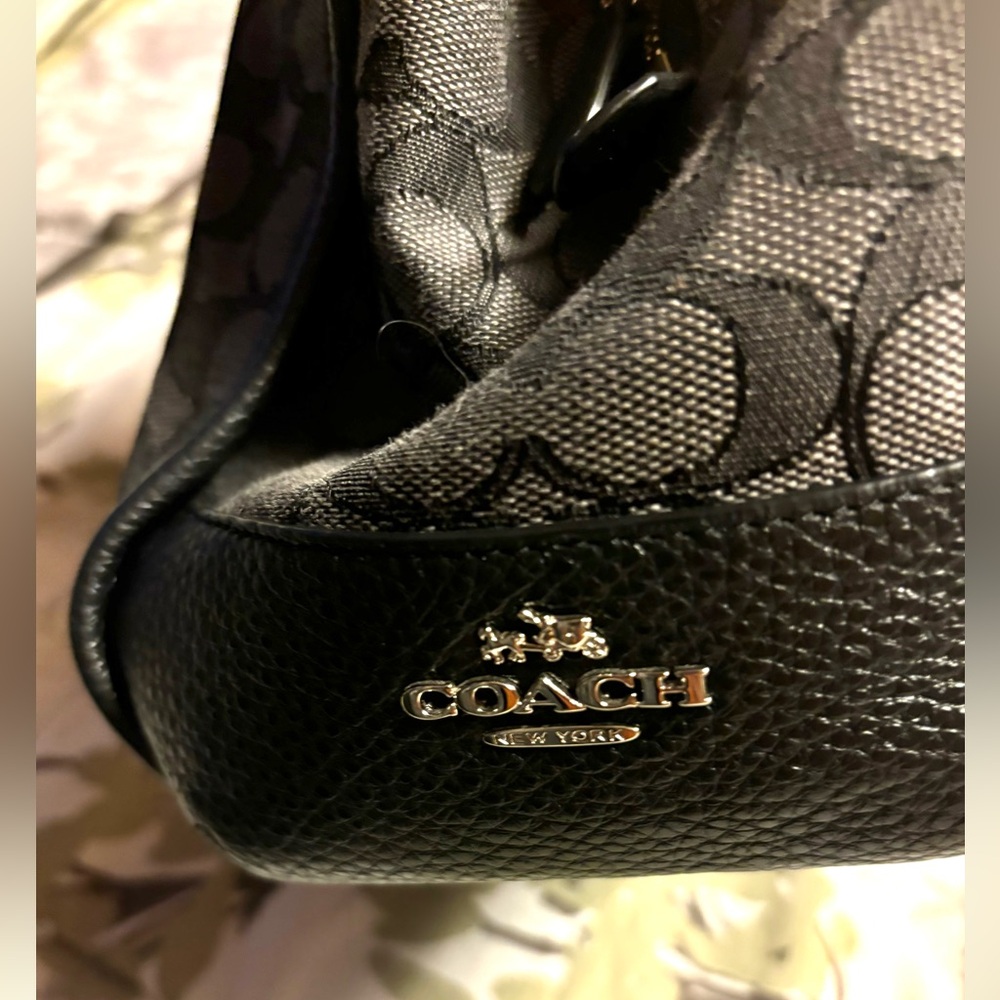 Coach shoulder bag - Picture 4 of 7